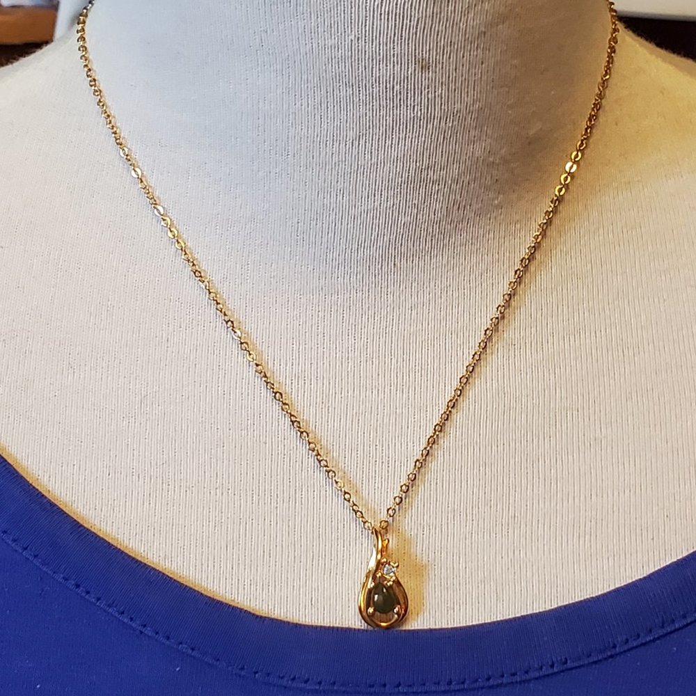 15" Gold Tone Jade and Crystal Teardrop Pendant Necklace Tony Alexander Jewelry